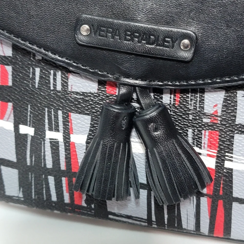 Vera‎ Bradley Stylish Black and Red Crossbody Bag P195